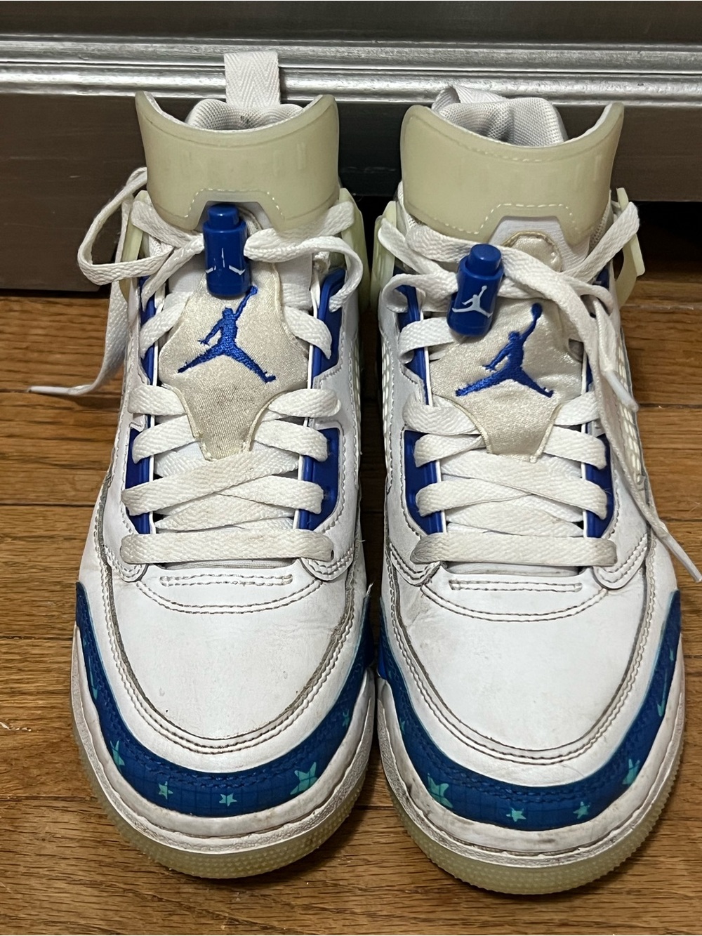 Nike Jordan Retro 4 basketball sneakers boys 5